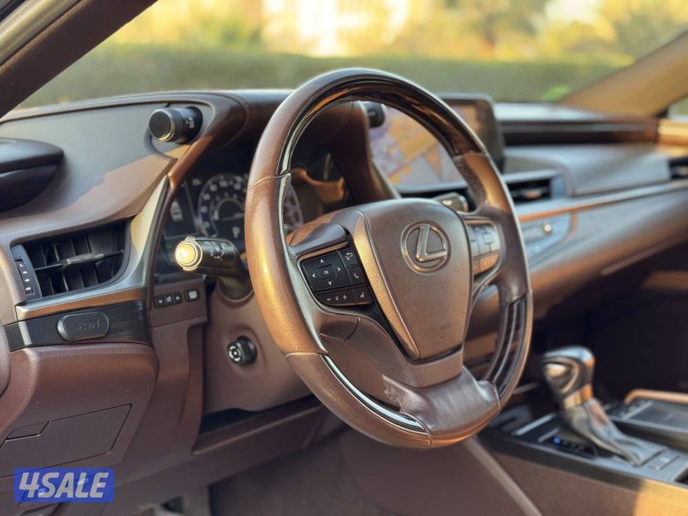 لكزس ES250 موديل 2019 كامل المواصفات15
