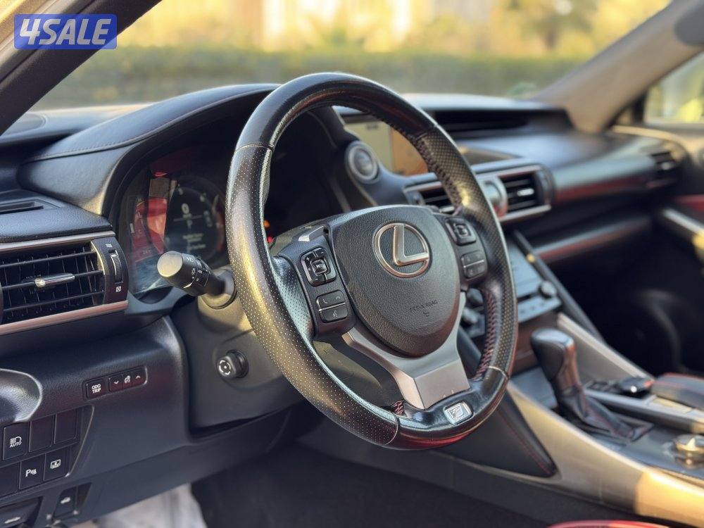 لكزس is350 f موديل 2017 كامل المواصفات12