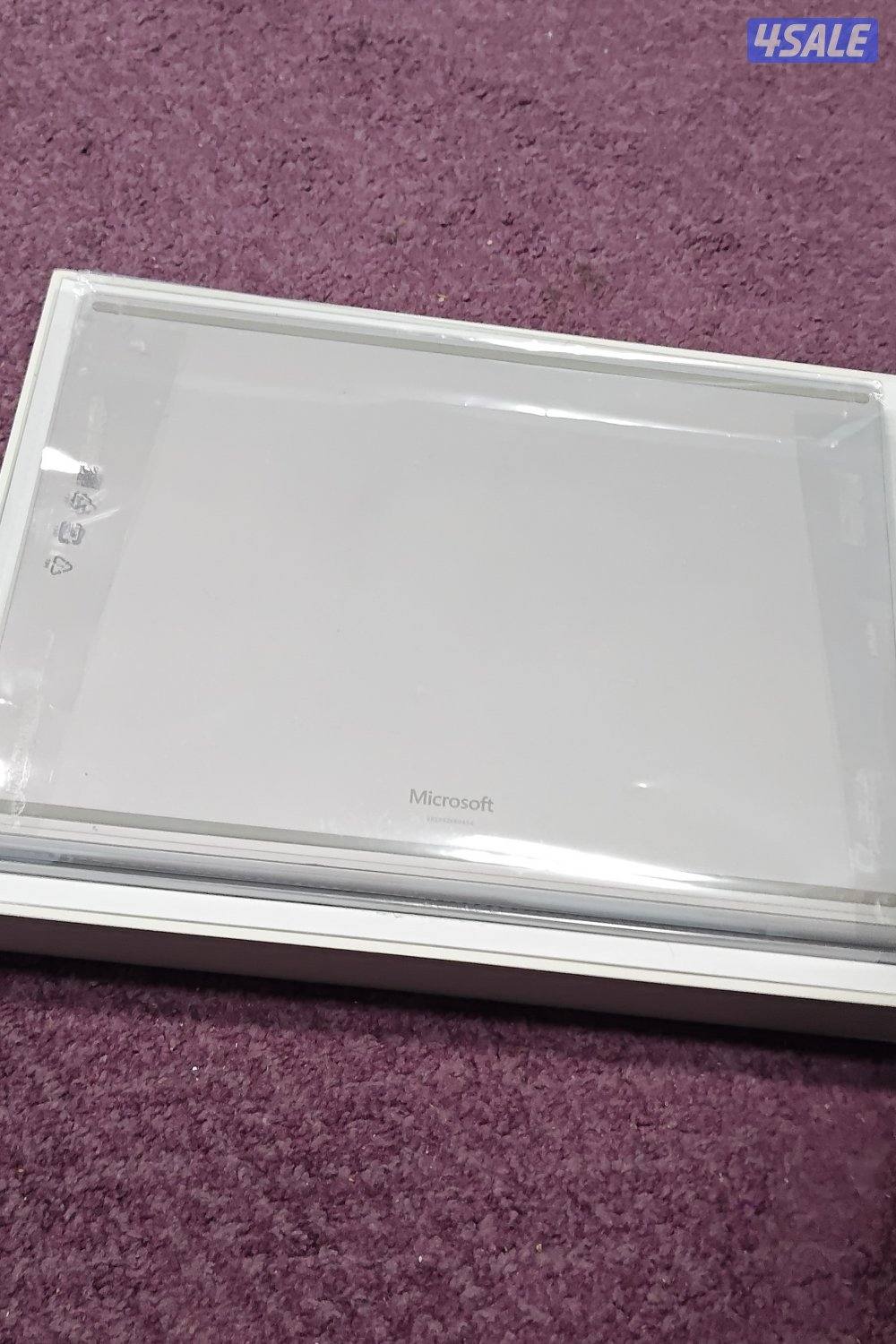 Microsoft suface Book 2 130