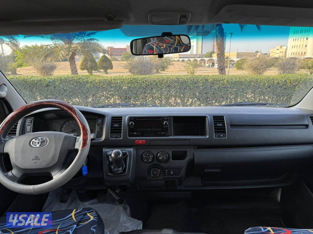 تويوتا باص هياس هاي روف سقف عالي 20176