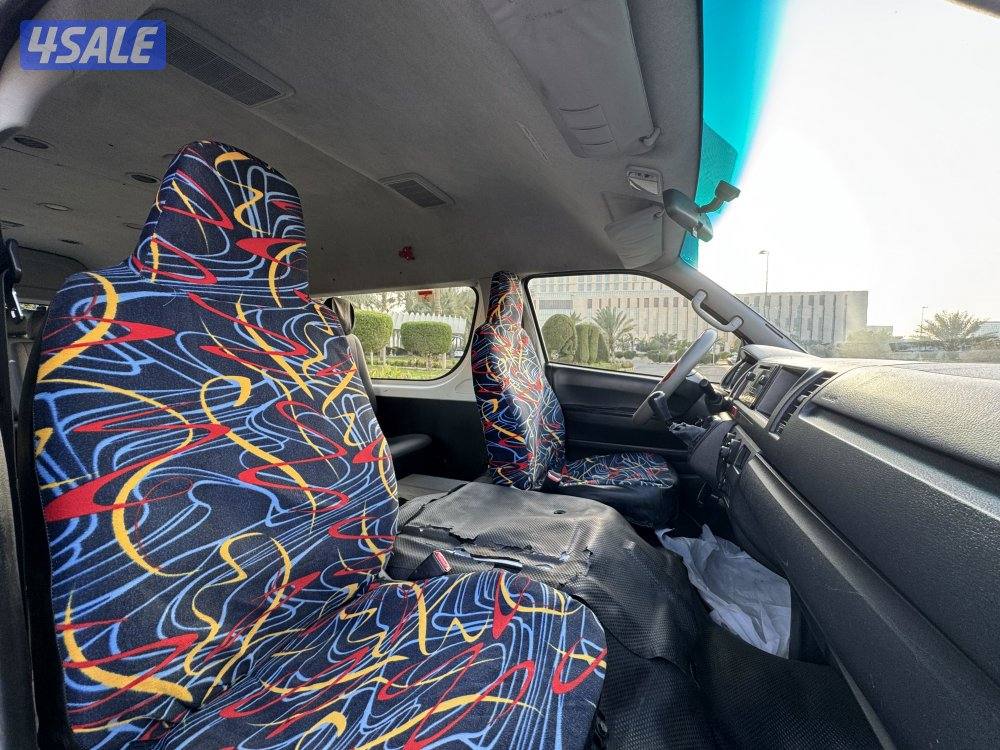 تويوتا باص هياس هاي روف سقف عالي 20178