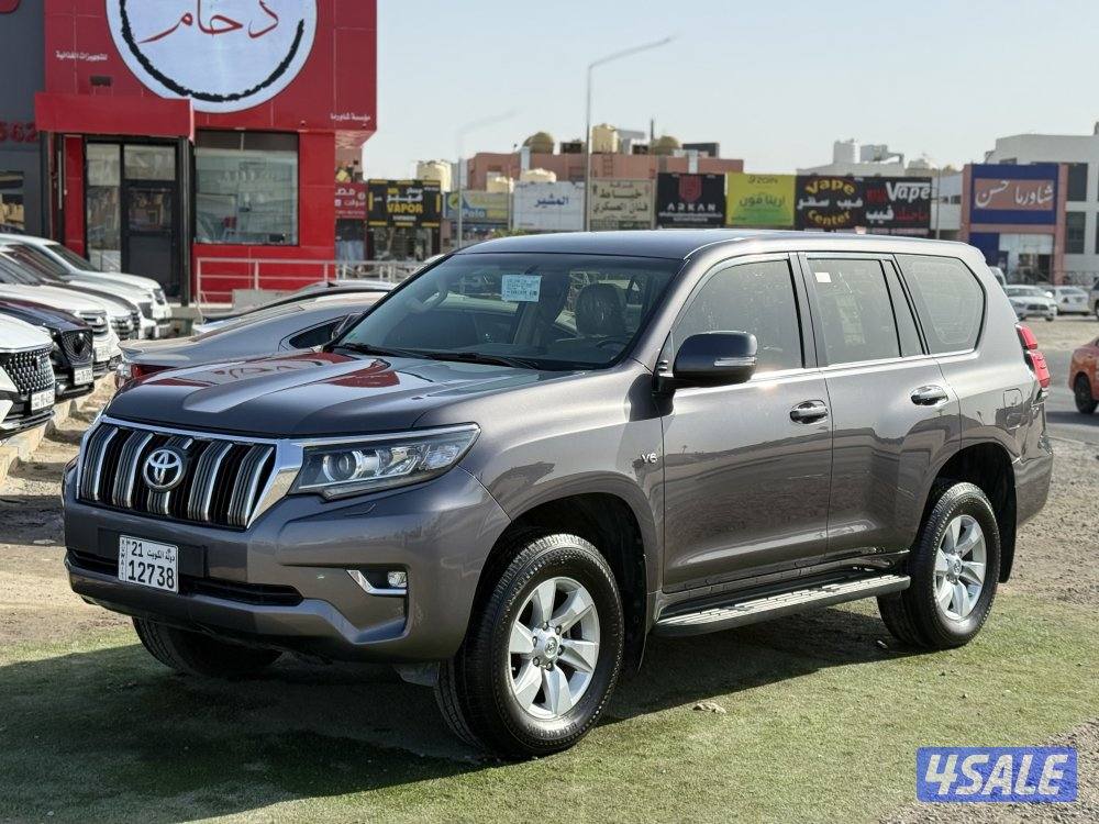 برادو VX - موديل 2021 - عداد 76 - وارد الساير - شرط الفحص0