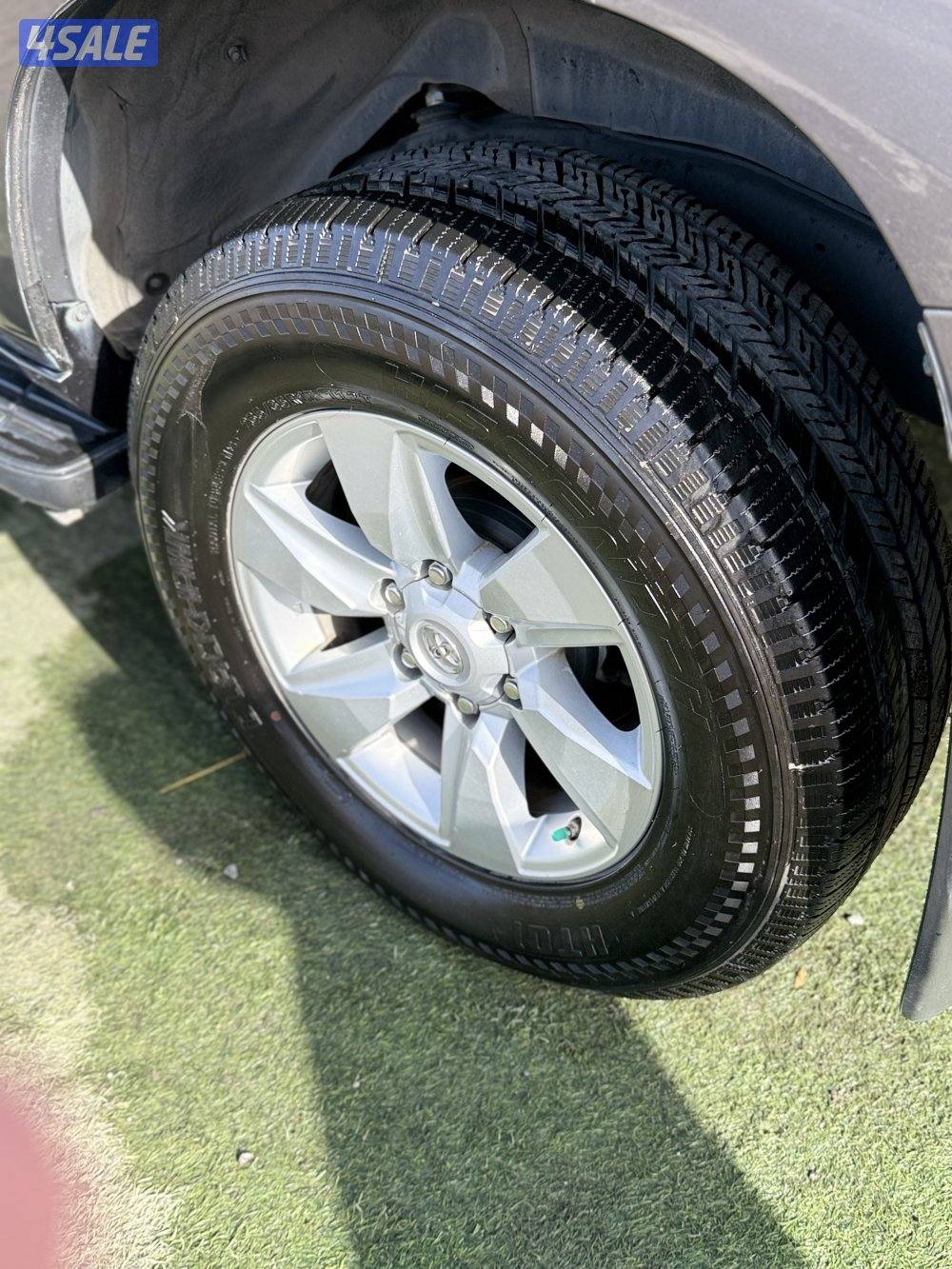 برادو VX - موديل 2021 - عداد 76 - وارد الساير - شرط الفحص8