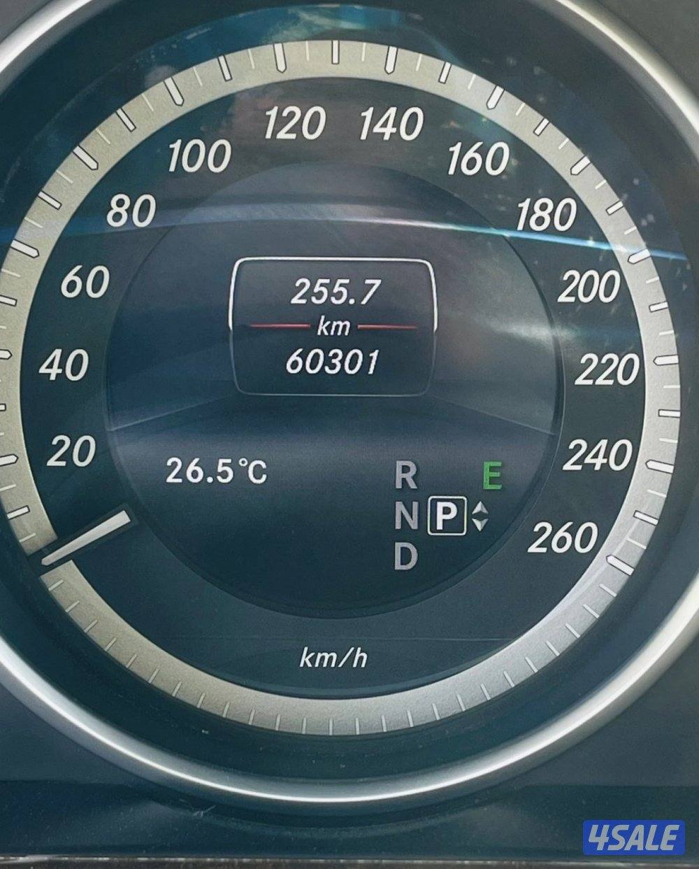 للبيع مرسيدس اي كلاس 2014E من الوكالة شرط الفحص4