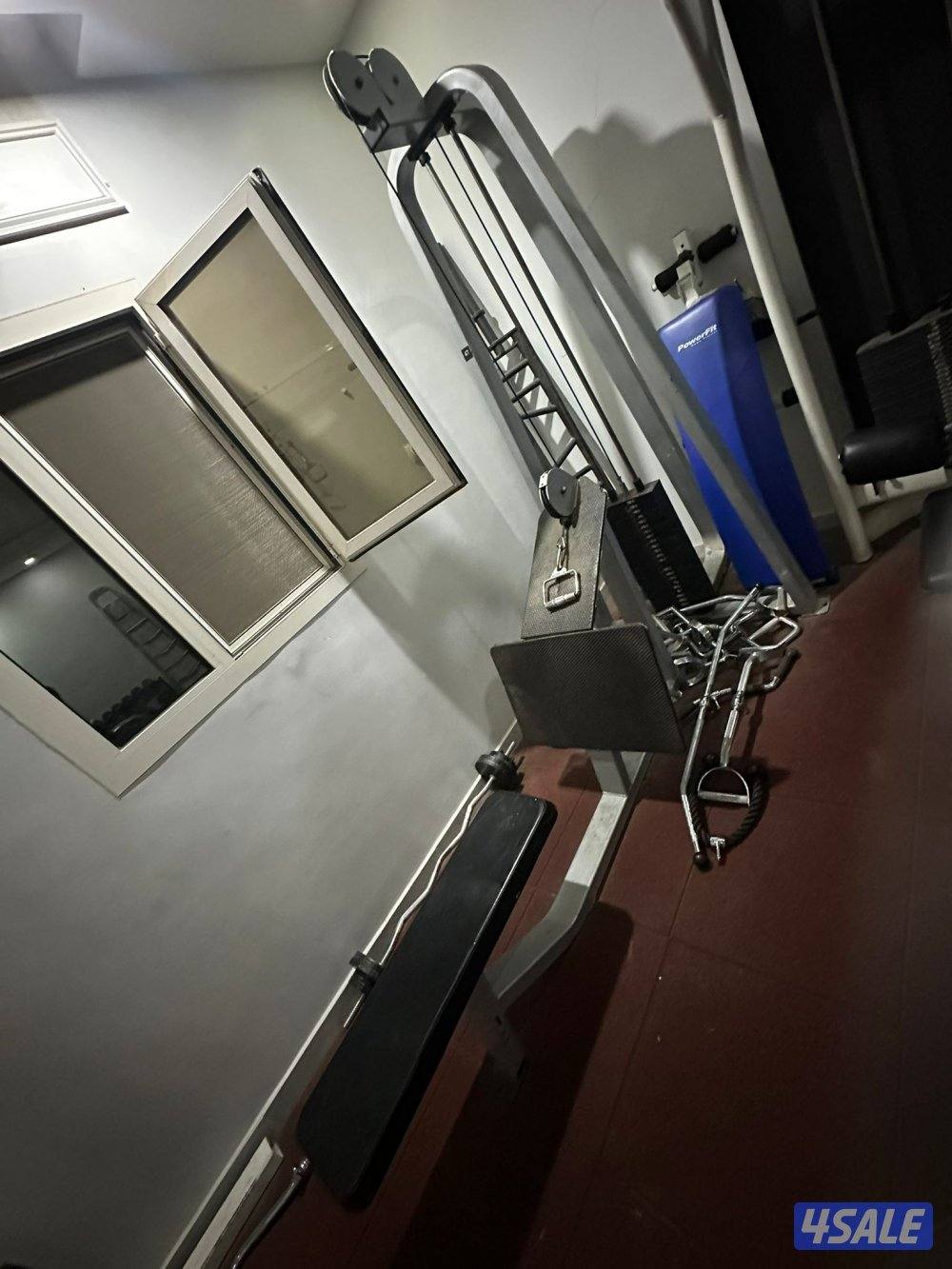 للبيع نادي كله على بعضه4