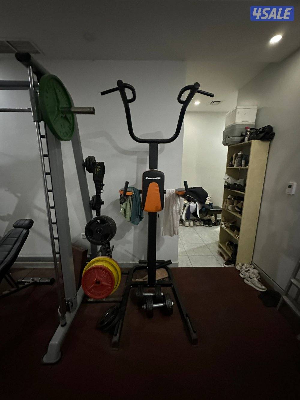 للبيع نادي كله على بعضه6