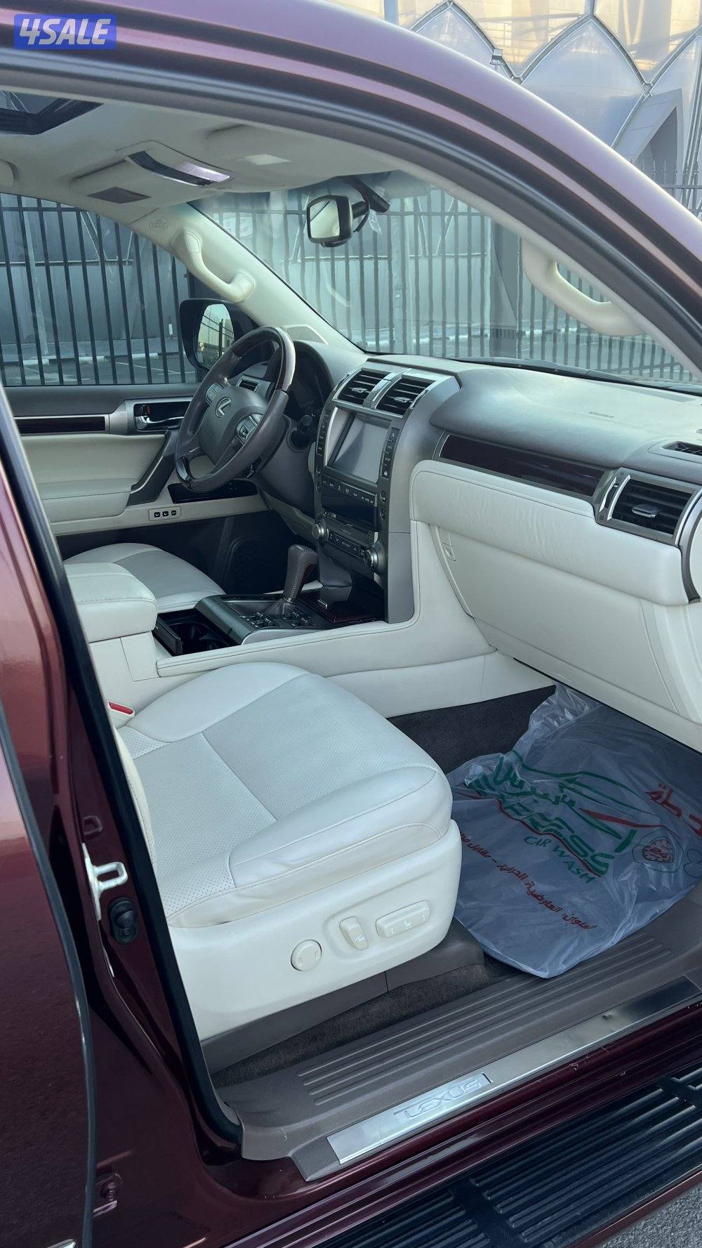 للبيع جيب لكزس موديل 20145