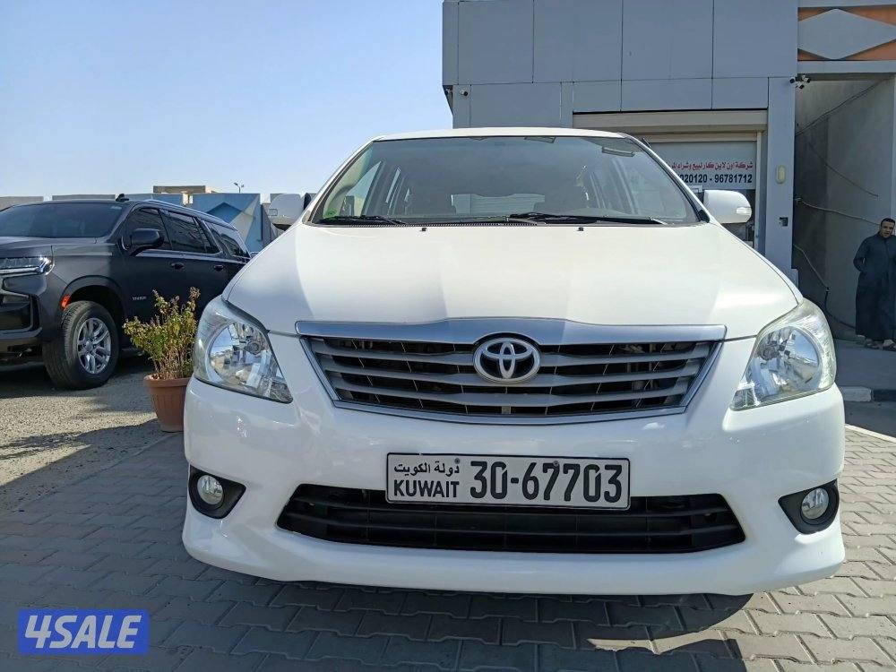 تويوتا أنوفا ٢٠١٥ الساير عداد ٣٤ ألف شرط الفحص صبغ وكاله3