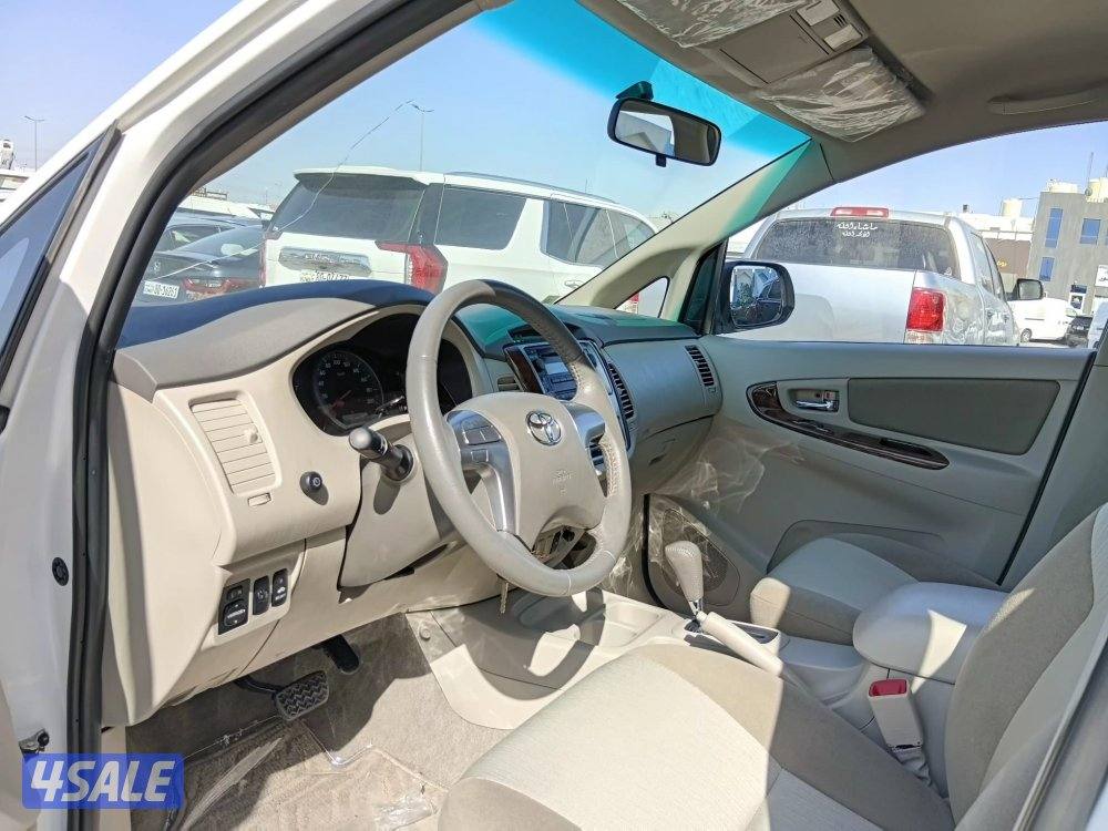 تويوتا أنوفا ٢٠١٥ الساير عداد ٣٤ ألف شرط الفحص صبغ وكاله6