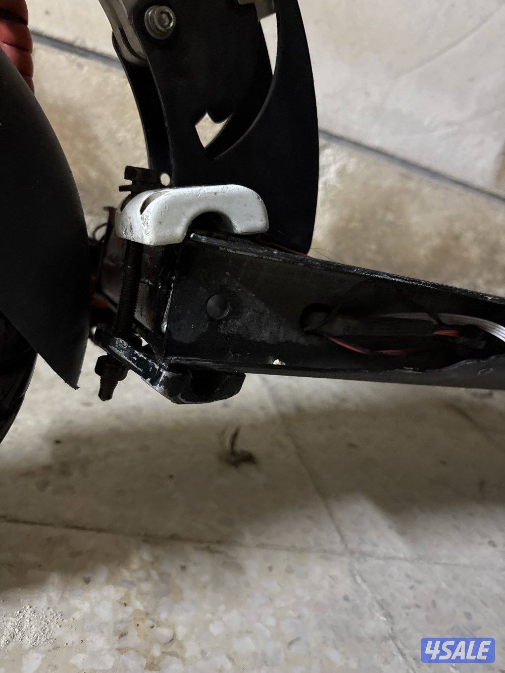 للبيع سكوتر8