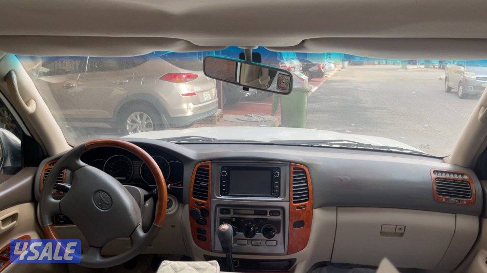 للبيع لاند ٢٠٠٦ (قير عادي اساس)قطري سبير علاق2