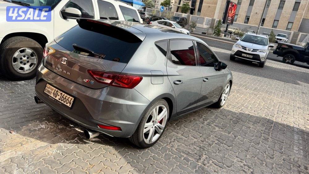 Seat cupra good condition no accident model year 20164
