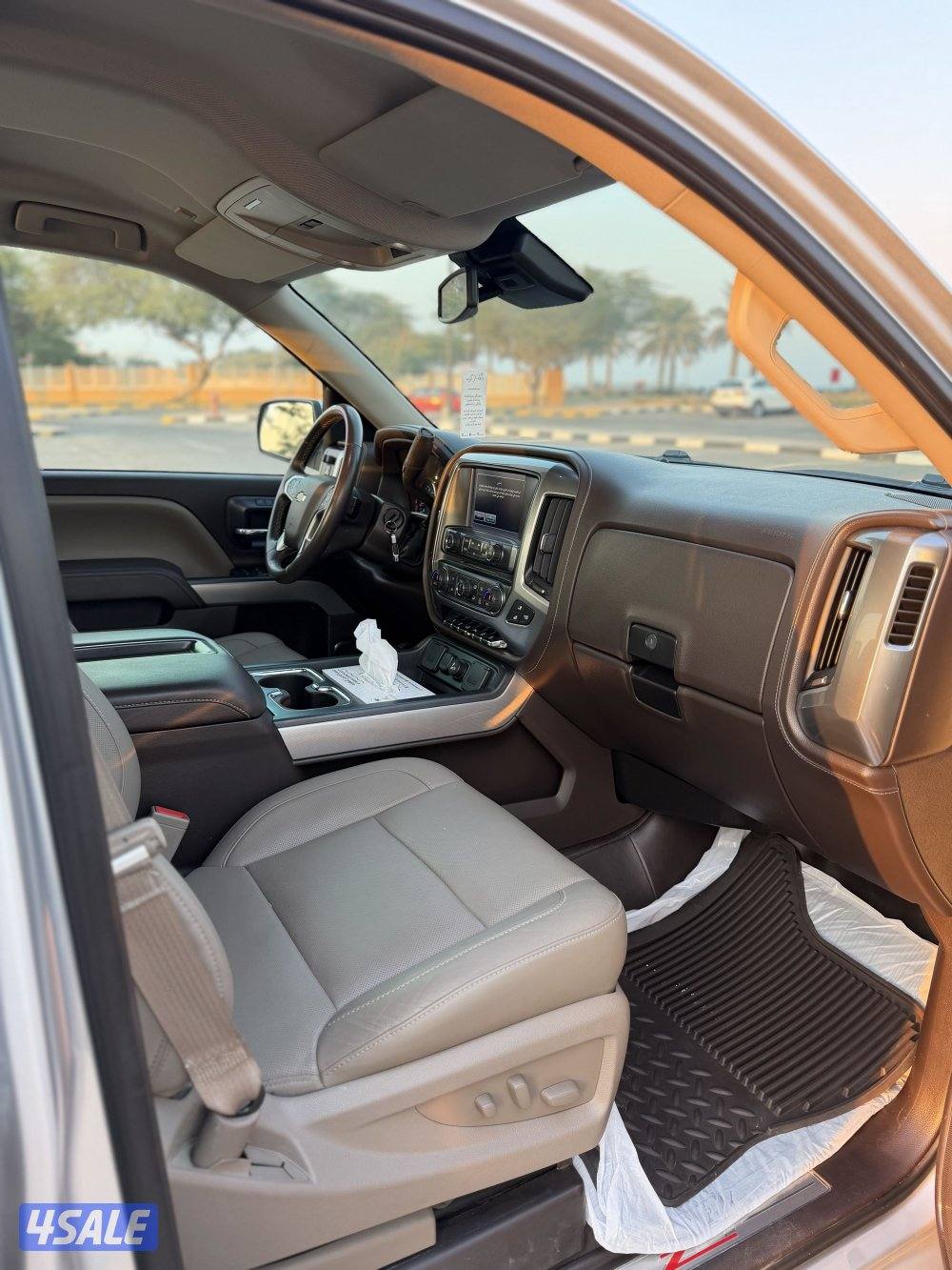 وانيت سلفرادو 2015 بحالة الوكالة11