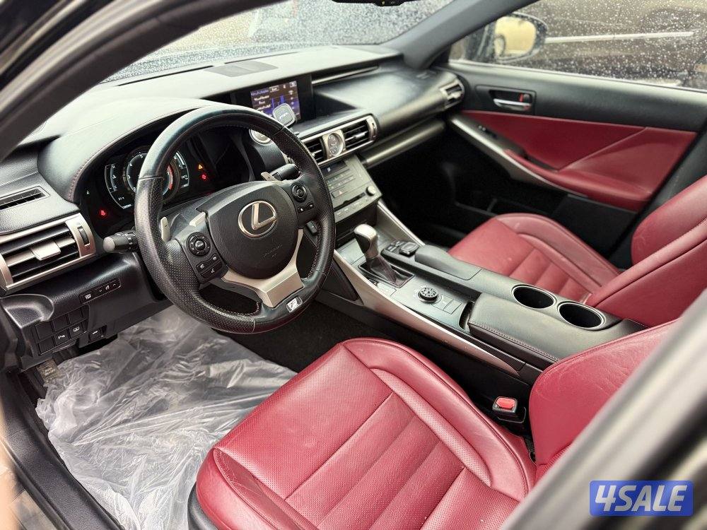 لكزس is350 F - موديل 2016 - عداد 182 - صبغ الوكاله -  شرط الفحص6