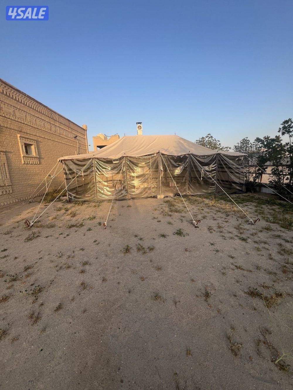 للبيع بيت شعر ابيض مع كامل اغراضه المرفقى بالفيديو0