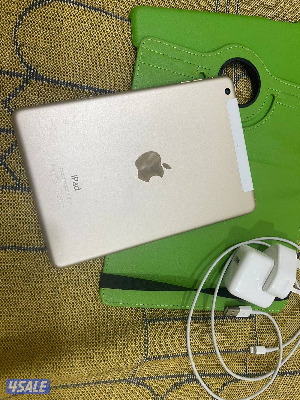 ايباد ميني 3 ثري 16 قيقا نظيف وشغال تمام مع كفر وشحن والواير5