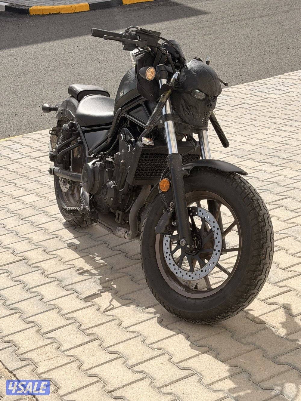 للبيع سيكل هوندا ريبل كوستم  موديل ٢٠٢٤ اسود مطفي وكالة المالك الاول1