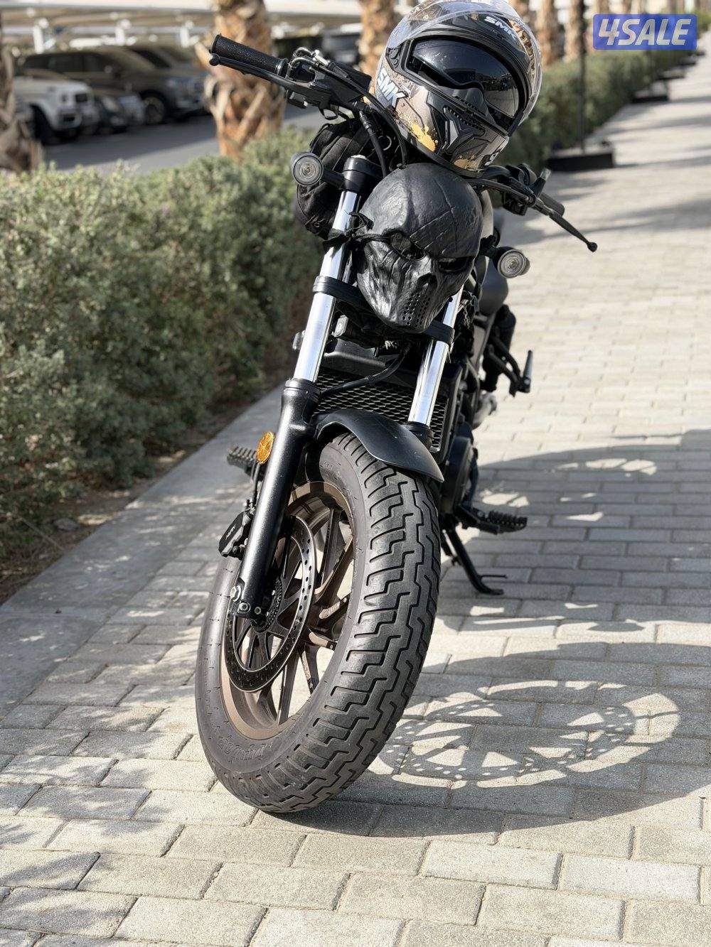 للبيع سيكل هوندا ريبل كوستم  موديل ٢٠٢٤ اسود مطفي وكالة المالك الاول2