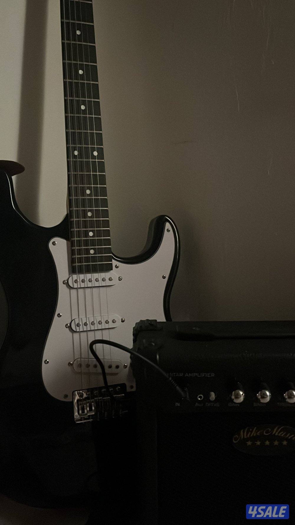 Electric guitar for beginners with amplifier (speaker)1