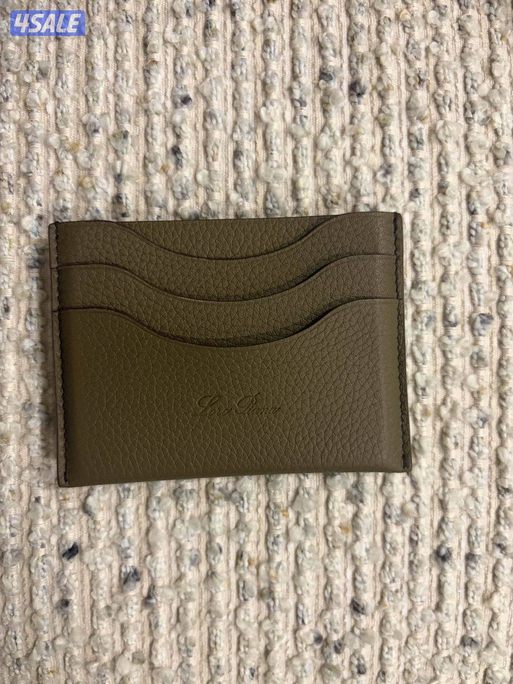 للبيع بوك لورو بيانا اصلي0