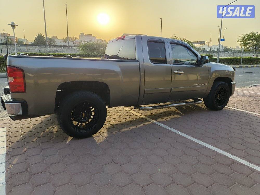 للبيع سلفرادو ٢٠٠٧2