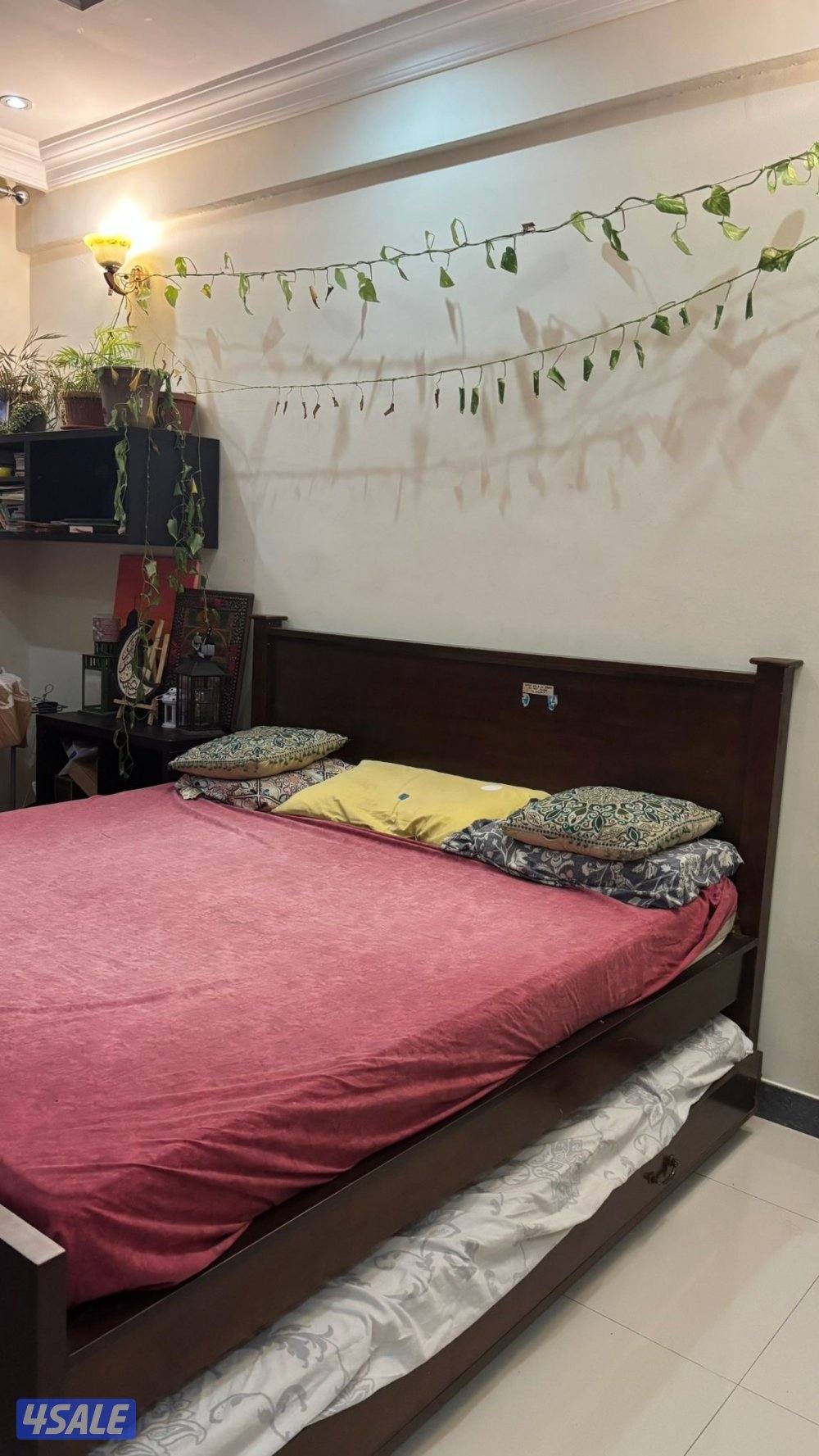 2 Bed set & 2 Cupboards3