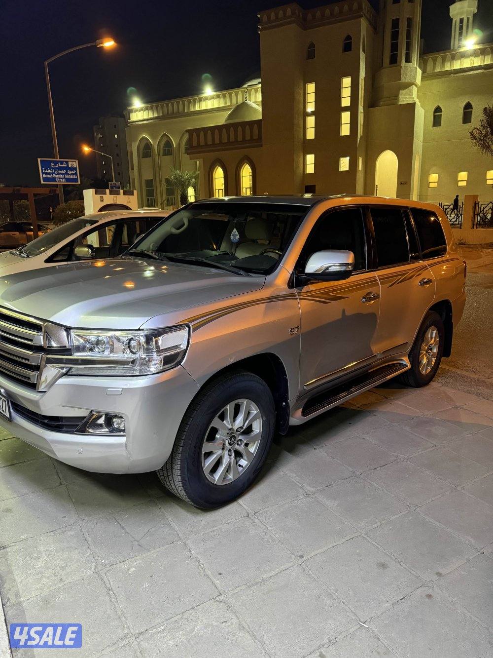 لاندكروزر VXR0