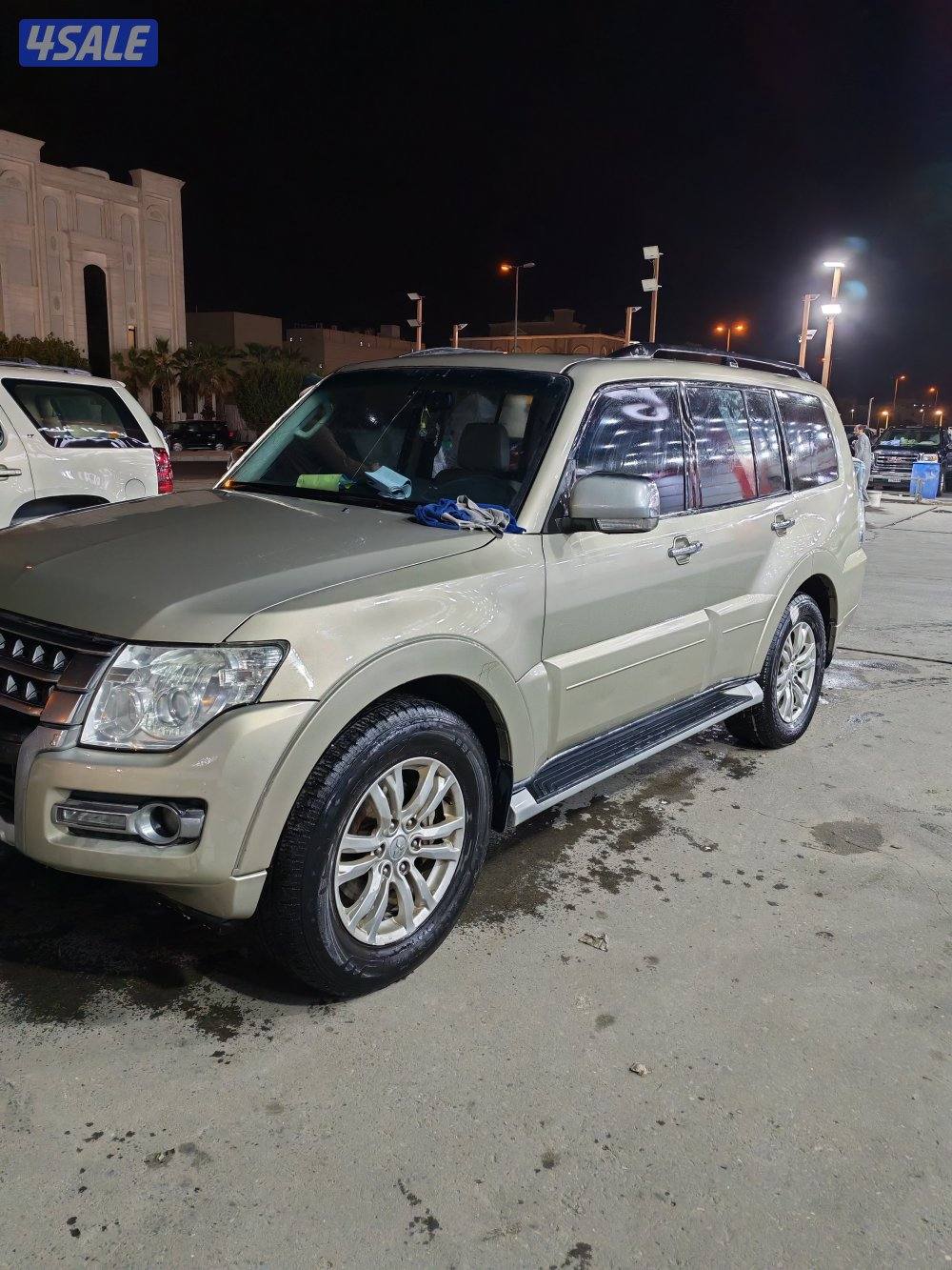 باجيرو مكينة ٣٥٠٠ درجة اولى  صبغ الوكالة ماعدا قطعة شرط الفحص2