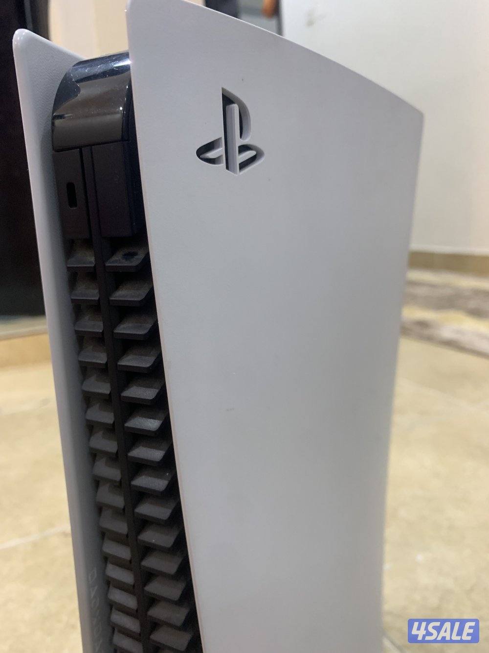 للبيع سوني 5 او بدل مع بيسي مواصفات حلوه و سيت اب5