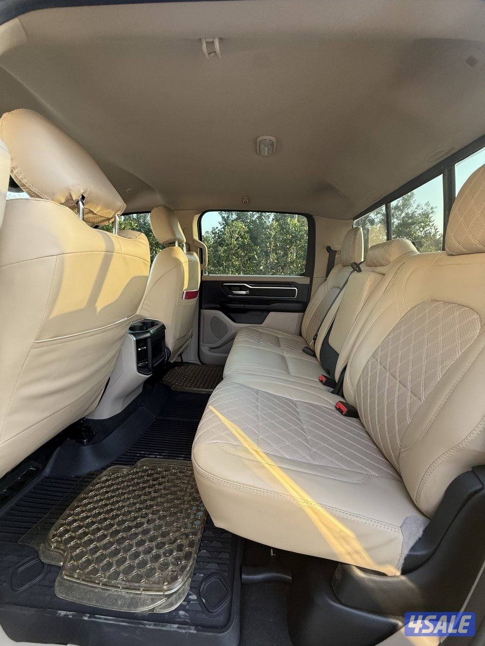 RAM BIGHORN  5.7 HEMI LEATHER WRAPPED DASHCAM NEW TIRES  415 HORSE PWR2