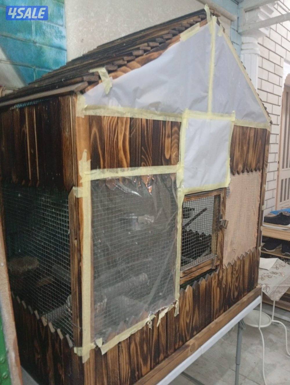 للبيع قفص  تفصال  كبير خشب يصلح لجميع الطيور والسناجب معاه صينية تتظيف2