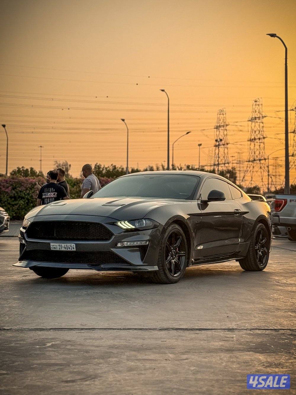 للبيع موستنق ٢٠٢٠5.0 شرط الفحص قير ومكينة وشاصي1