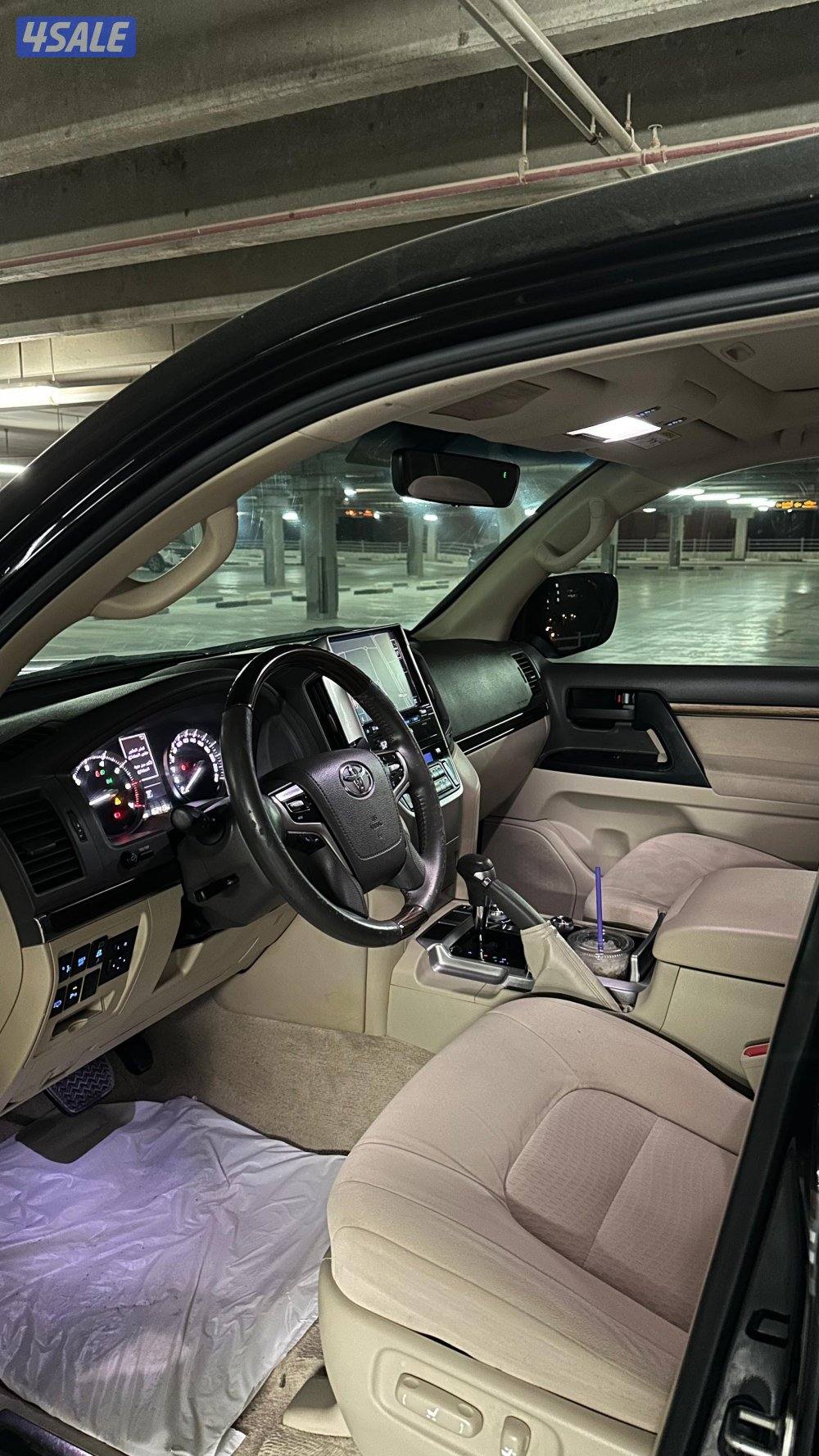 لاندكروزر 2019 الساير1