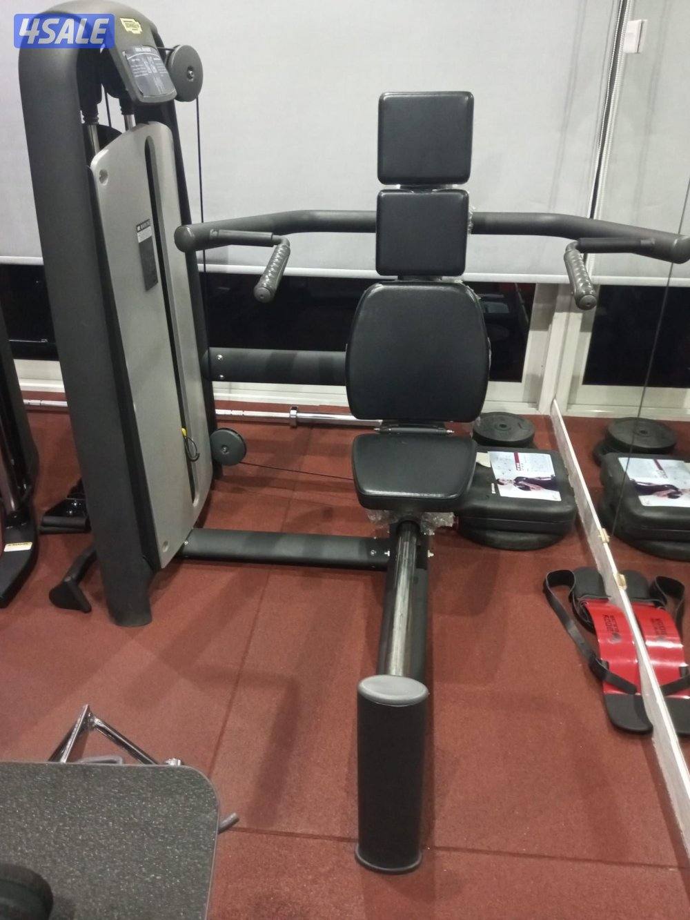 Techno gym جهاز للأكتاف و الصدر1