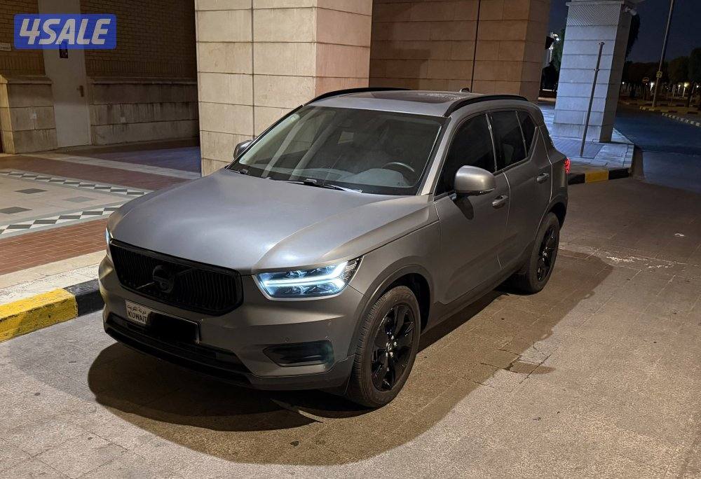 فولفو xc40 T44