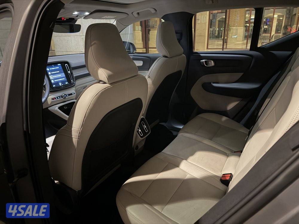 فولفو xc40 T410