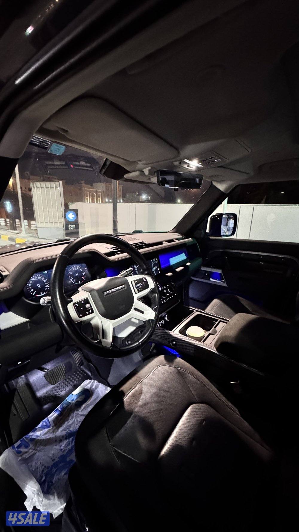 للبيع Defender P400 موديل 2021 V66