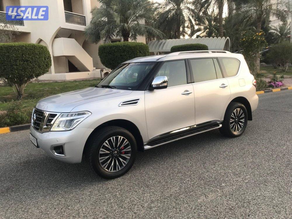 جيب نيسان باترول مديل 2018 لون سلفر0