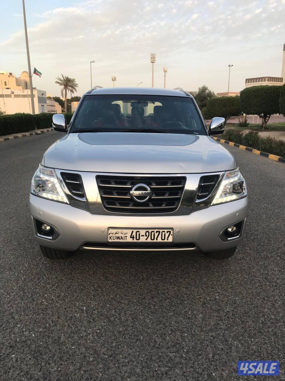 جيب نيسان باترول مديل 2018 لون سلفر3