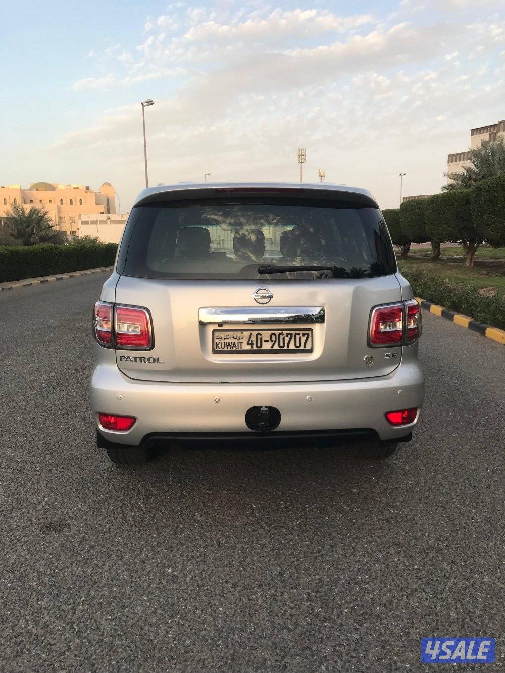 جيب نيسان باترول مديل 2018 لون سلفر10