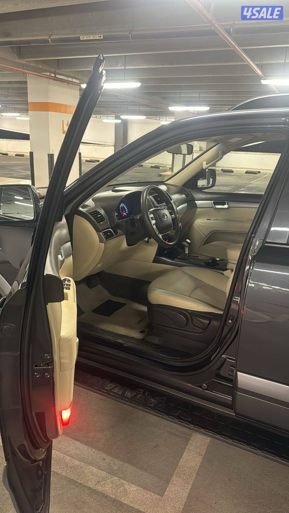 خالي من الحوادث والاصباغ موديل 2018  عداد الممشى 177 ألف4