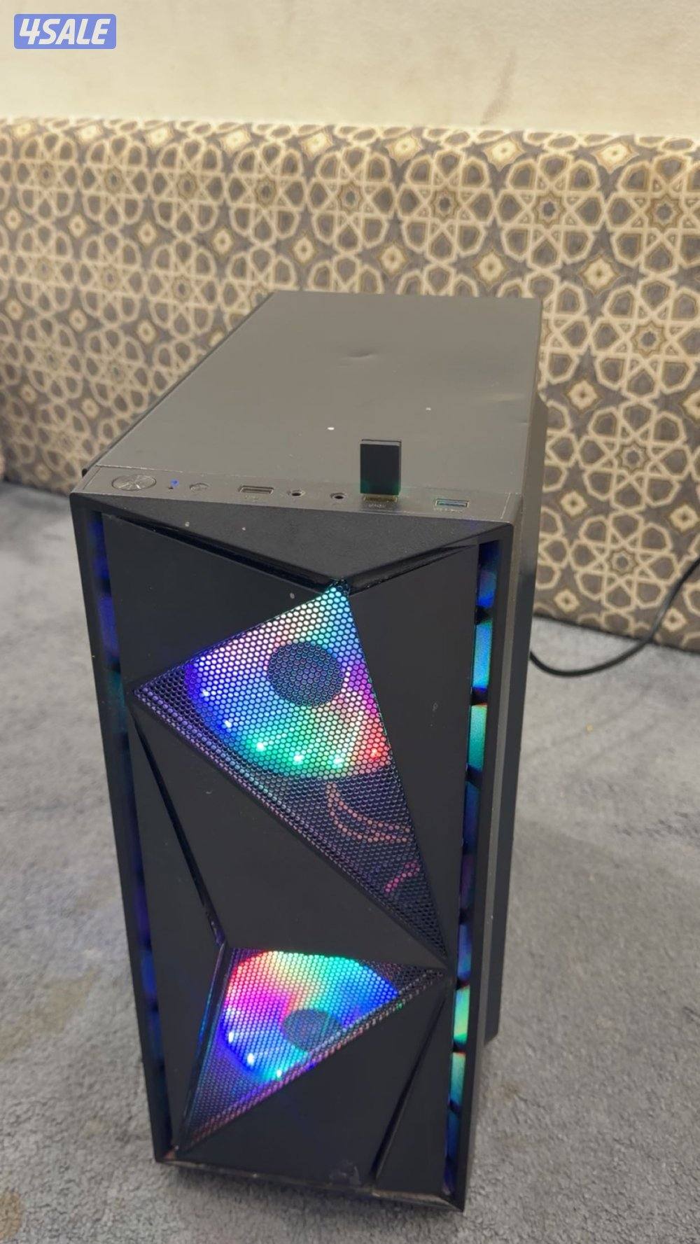 بي سي ماعندي علم عن مواصفاته يشغل فورت نايت و قراند و يمكن يشغل كود0