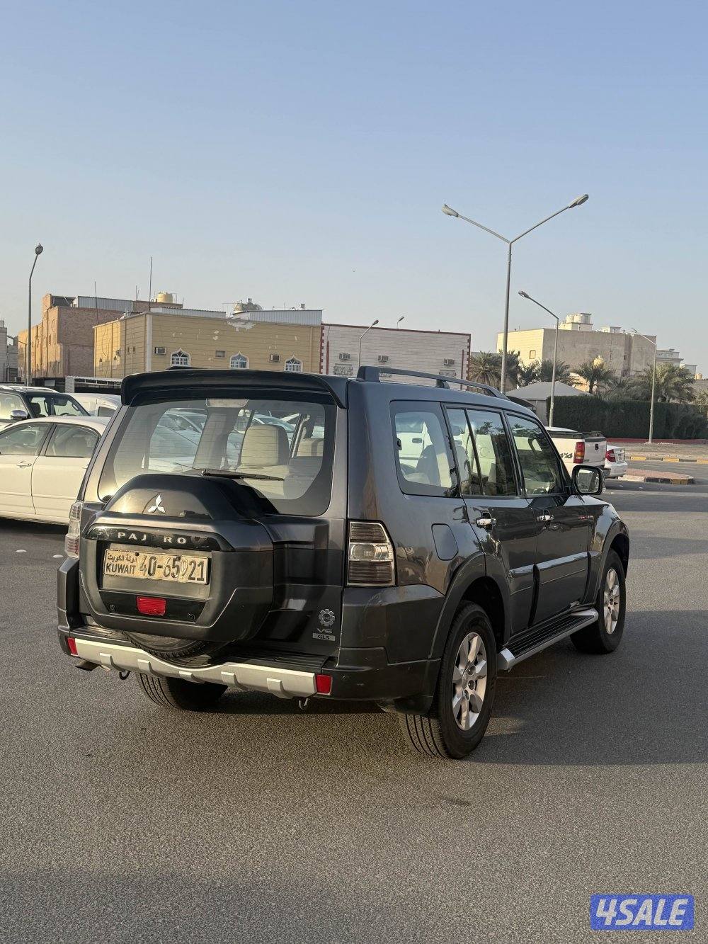 للبيع باجيرو ٢٠١٧ شرط الفحص5