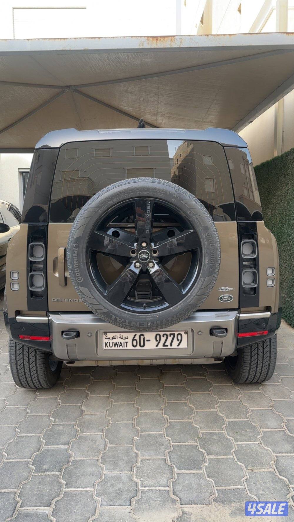 لاند روفر ديفندر اكس داينمك4