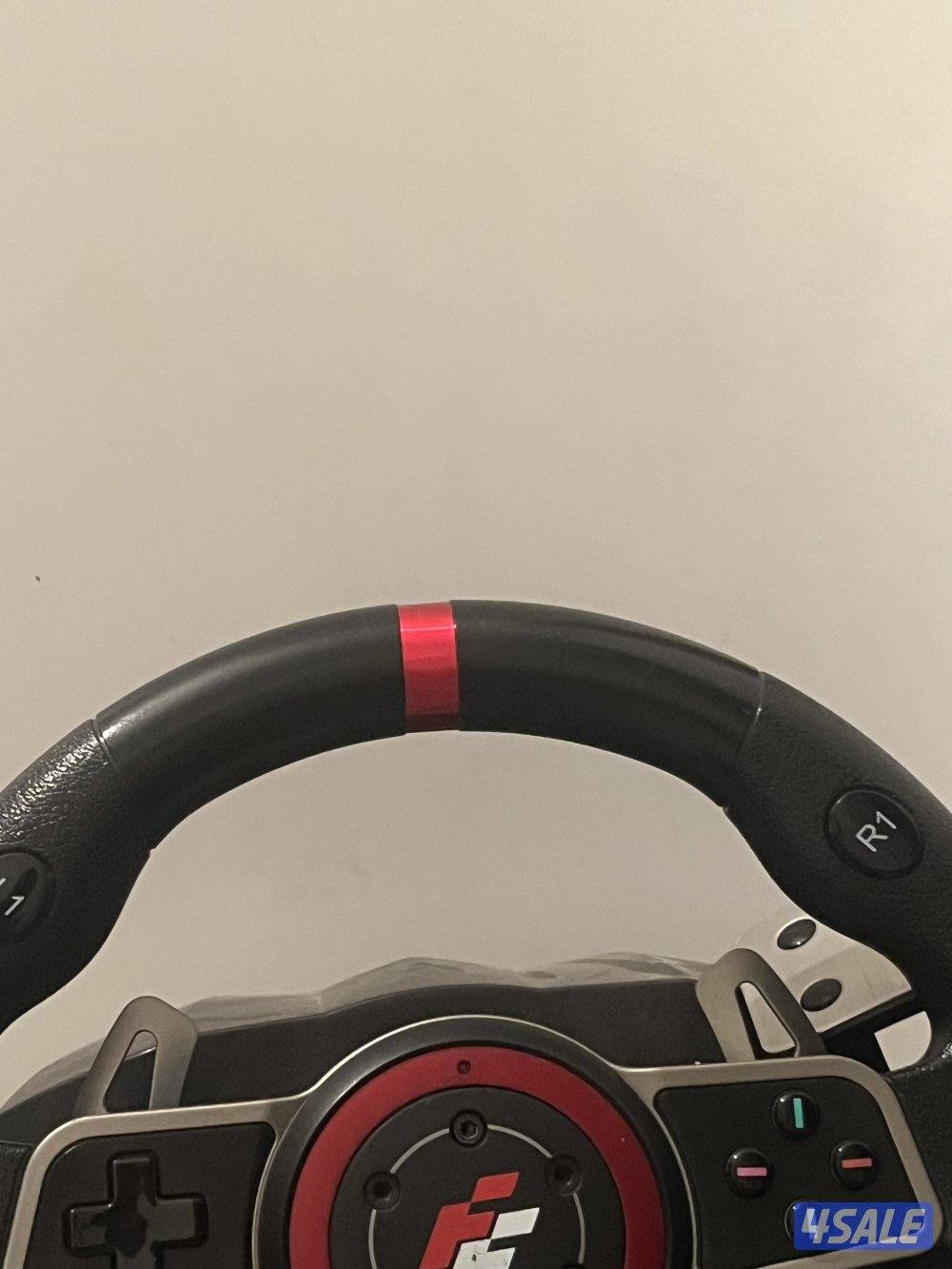 سكان يوجد خلل بسيط هو القير القطعه الي تغطيه طايحه0