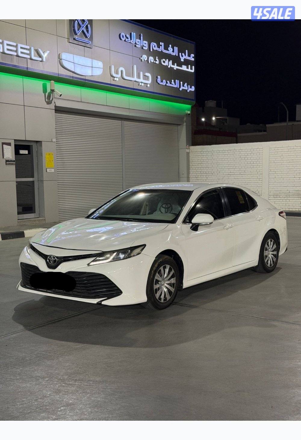 للبيع كامري ٢٠١٨0