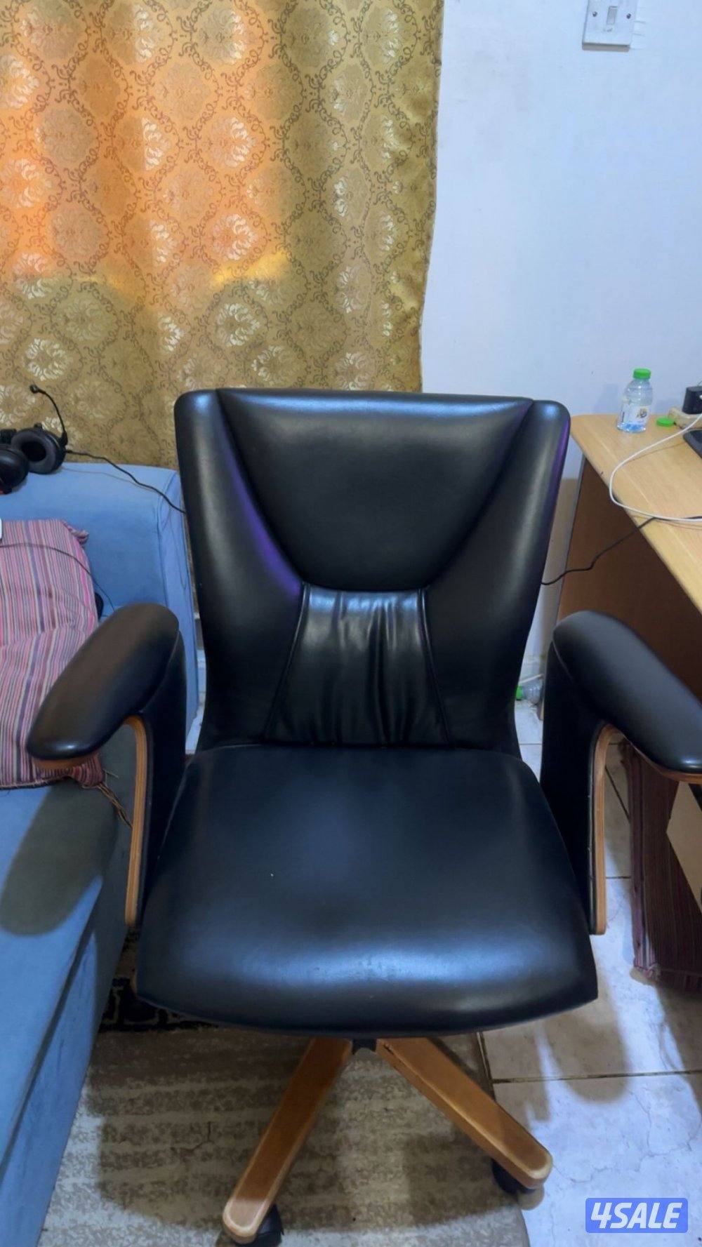 البيع كرسي مكتبي0
