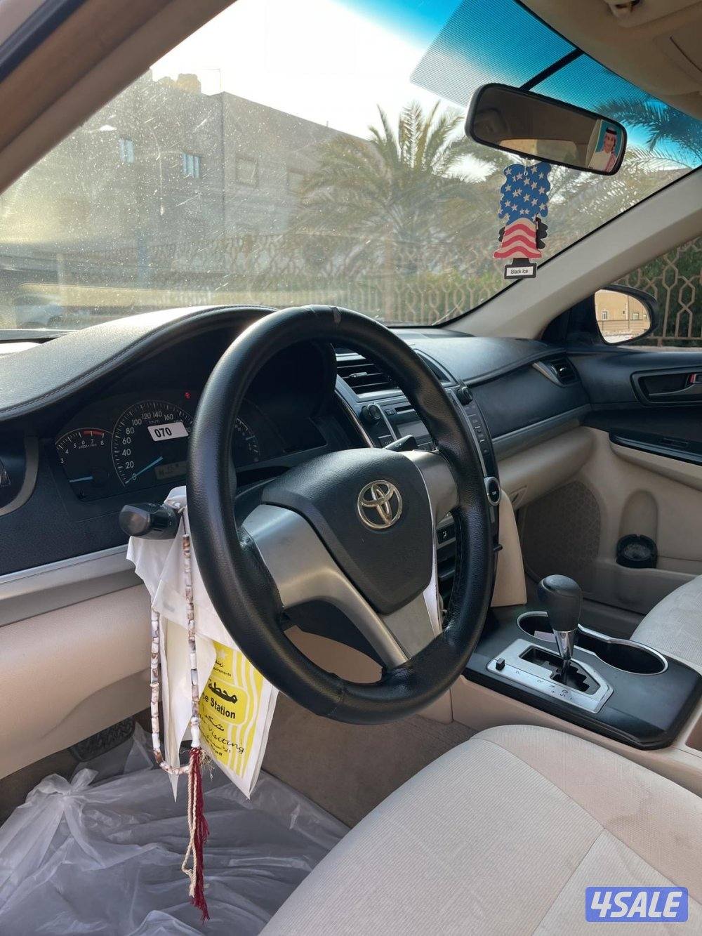 للبيع كامري 20143