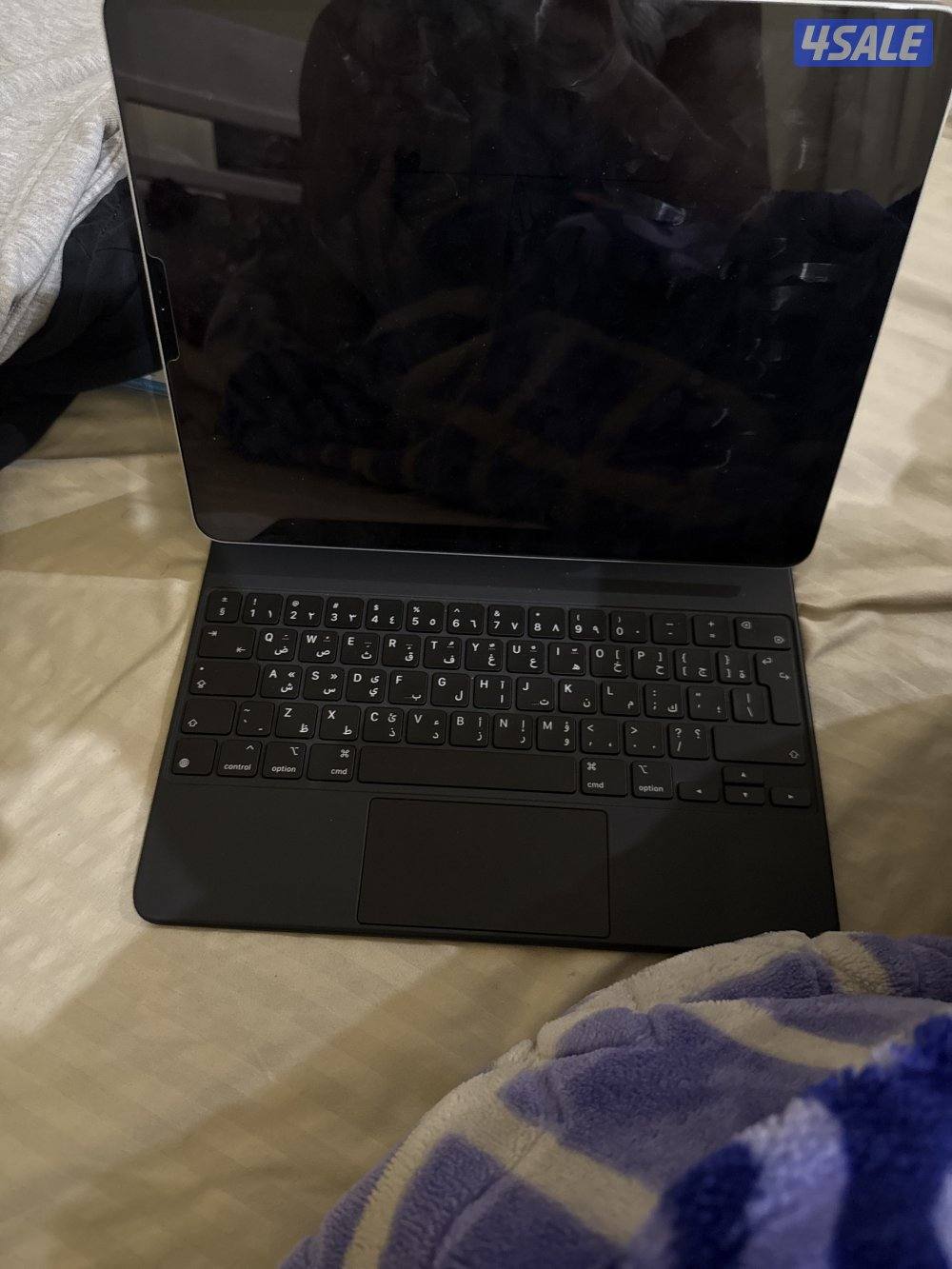 للبيع ايباد برو ١٢ فاصله ٩0