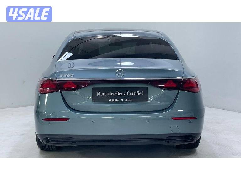 Mercedes-Benz E-Class6